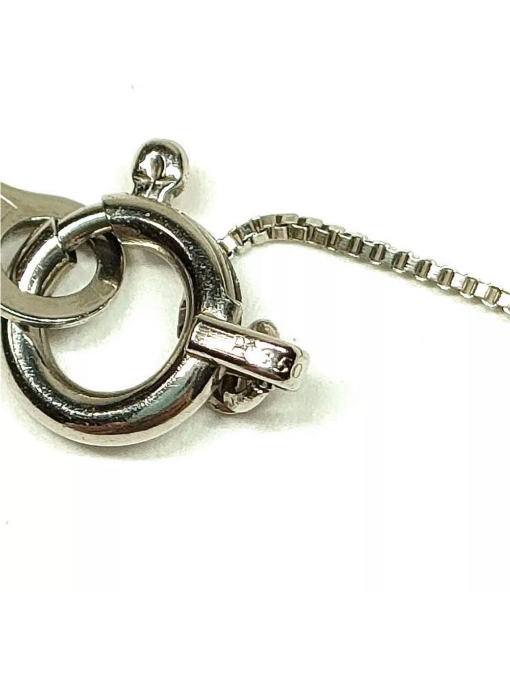 Diamond Pendant Necklace
0.2ct Platinum - Picture 4 of 8